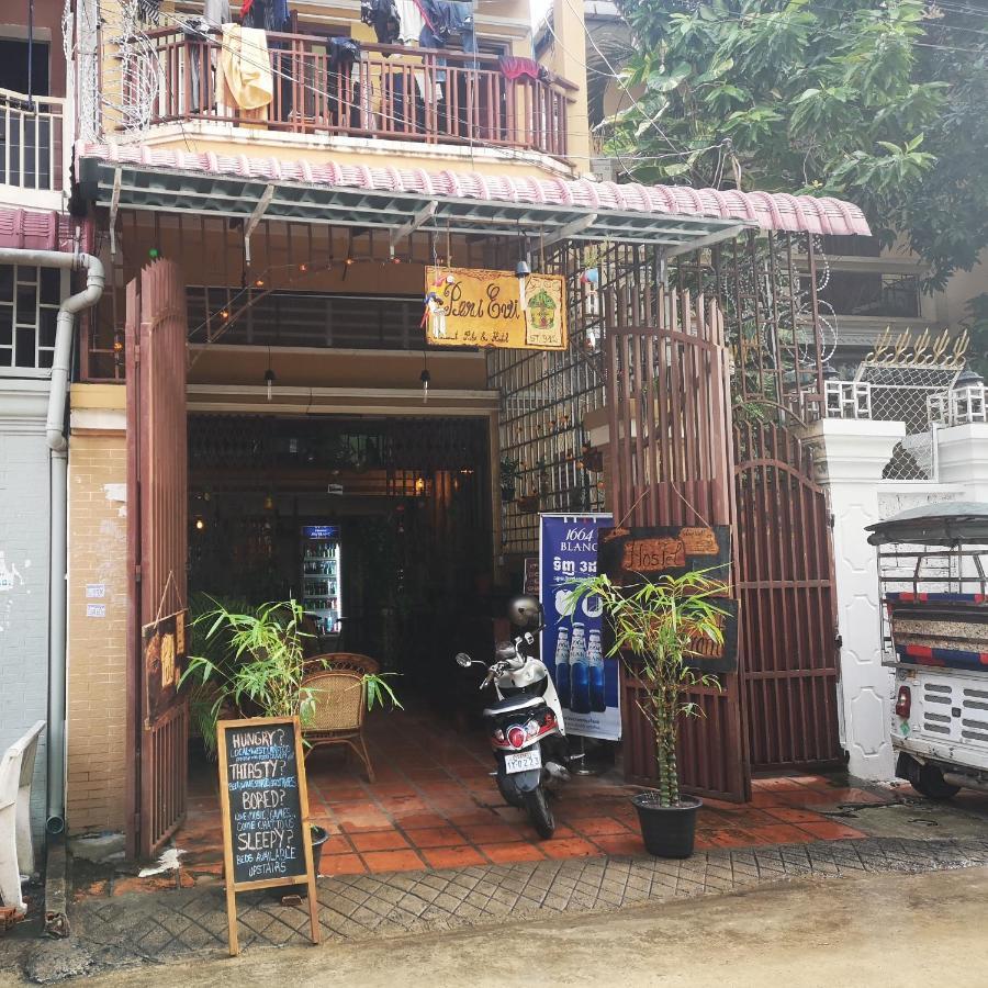 Peri Evi Hostel Phnom Penh Bassac Lane Eksteriør bilde