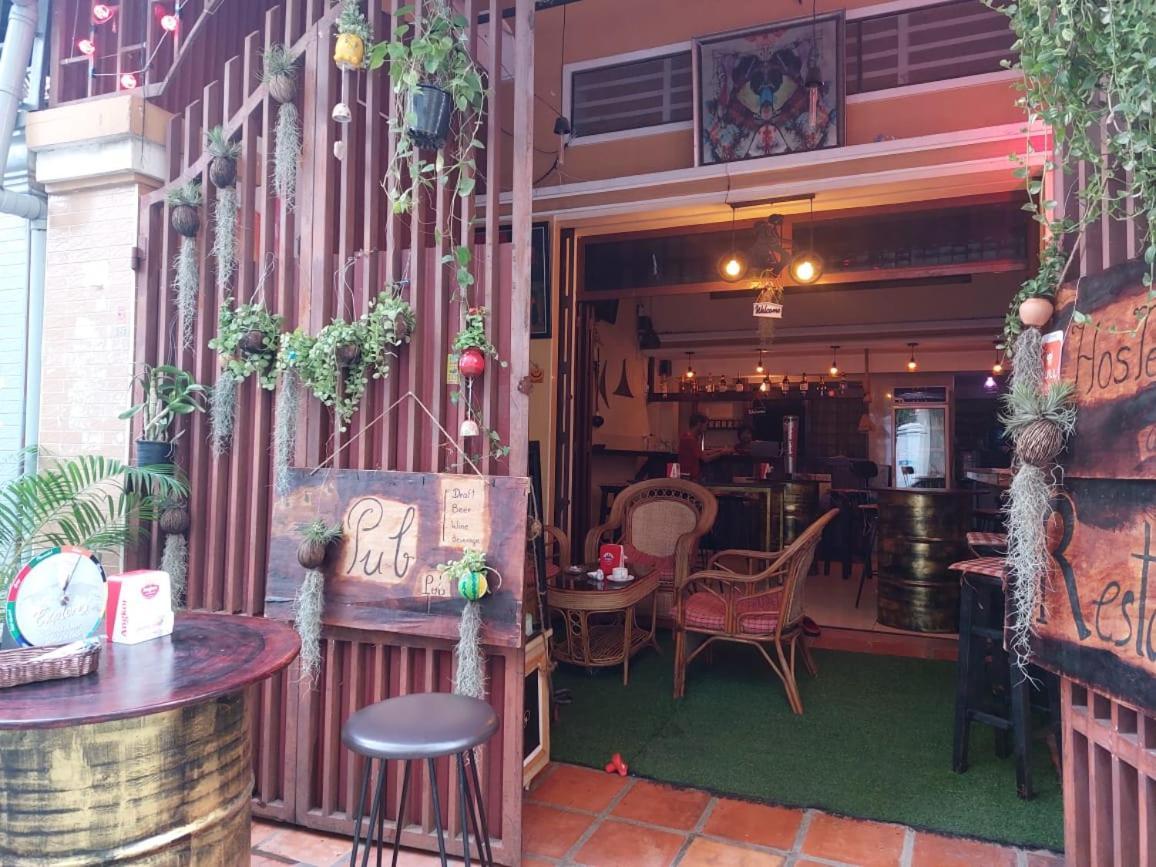Peri Evi Hostel Phnom Penh Bassac Lane Eksteriør bilde