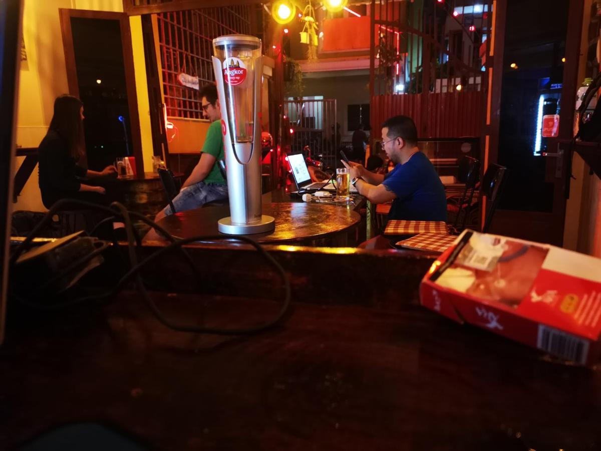 Peri Evi Hostel Phnom Penh Bassac Lane Eksteriør bilde