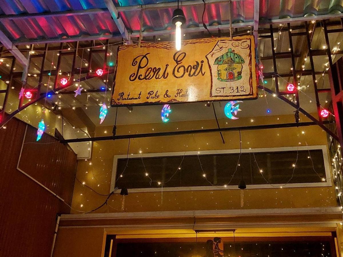 Peri Evi Hostel Phnom Penh Bassac Lane Eksteriør bilde