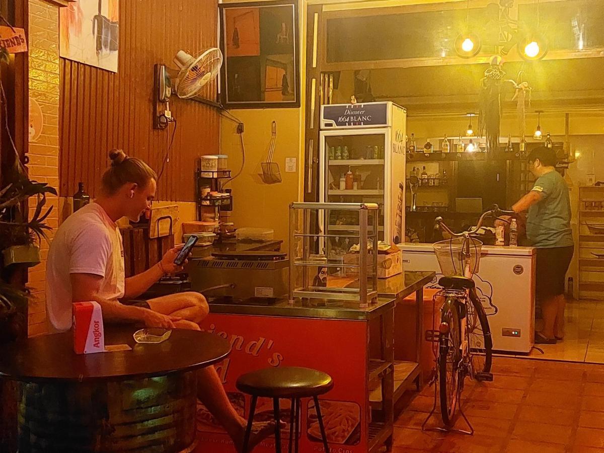 Peri Evi Hostel Phnom Penh Bassac Lane Eksteriør bilde